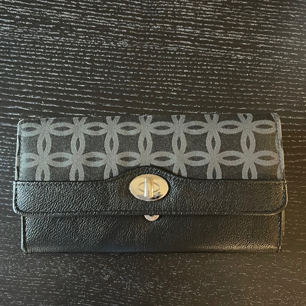 Black wallet